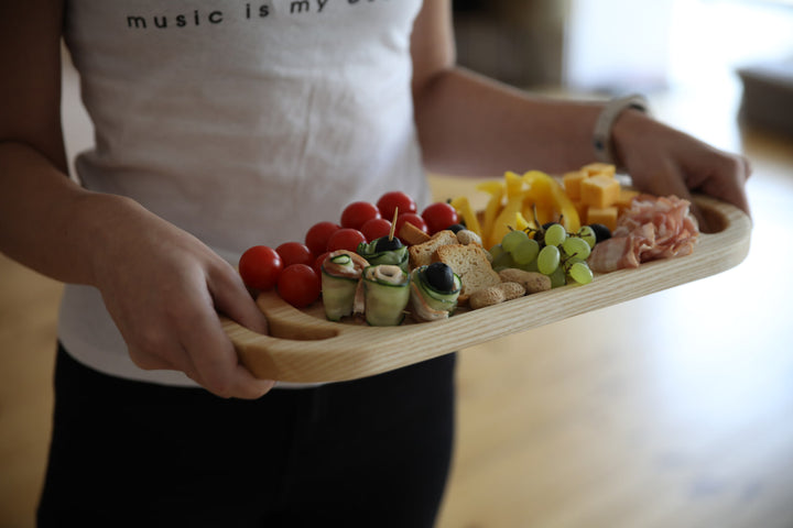 wood-serving-board–durable-and-stylish-kitchen-essential
