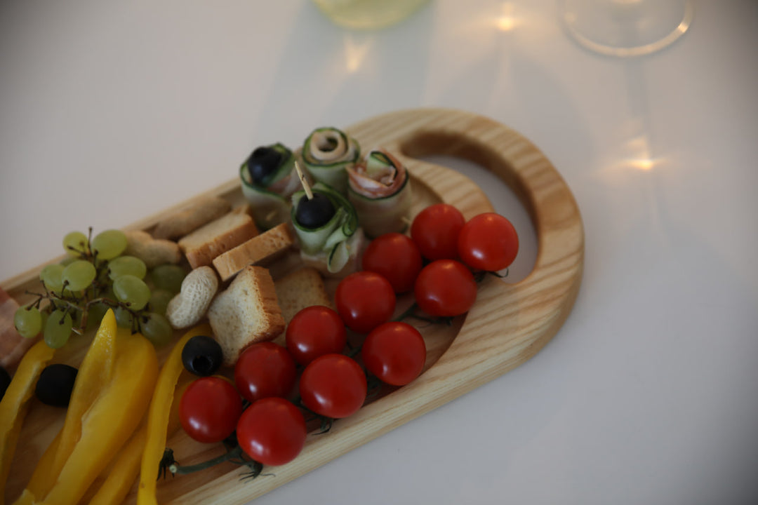 wood-serving-board–durable-and-stylish-kitchen-essential