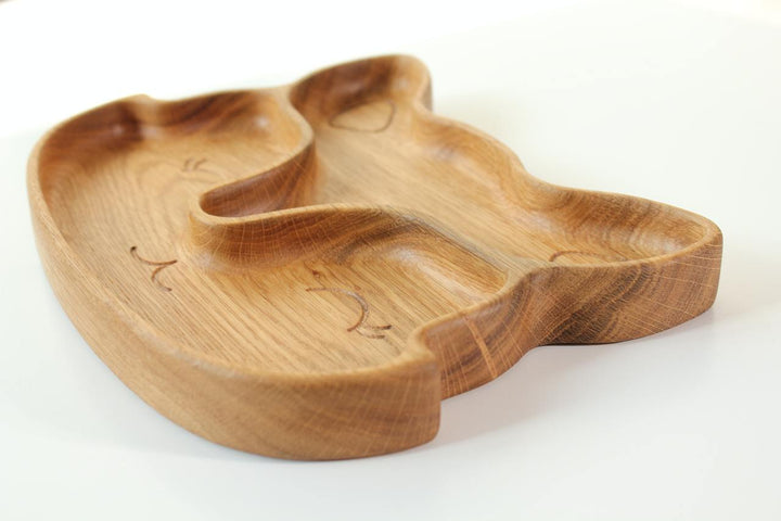 Safe-and-sustainable-wooden-plate-for-children