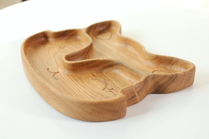 Safe-and-sustainable-wooden-plate-for-children