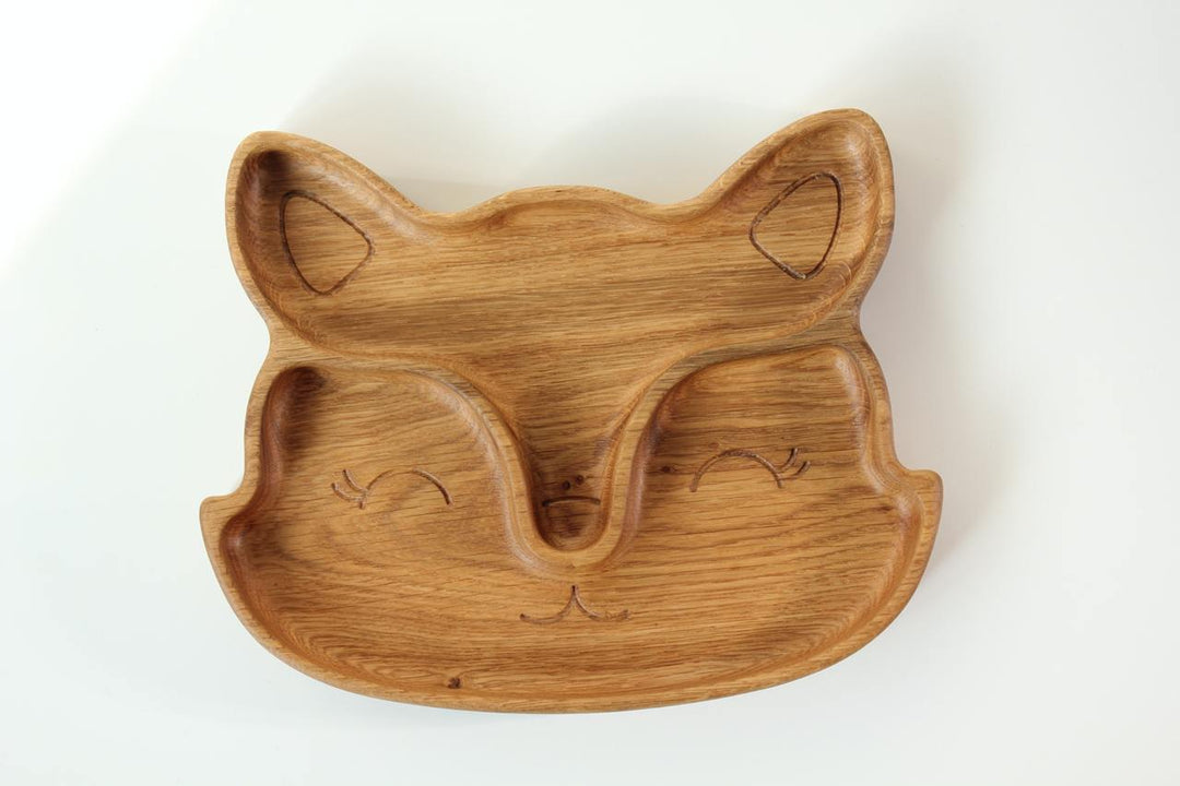 Safe-and-sustainable-wooden-plate-for-children