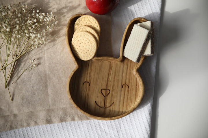 Wooden-baby-plate-eco-friendly-tableware-for-little-ones