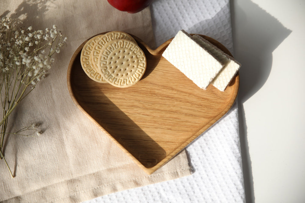 Eco-friendly-wooden-original-plate-leaf-design