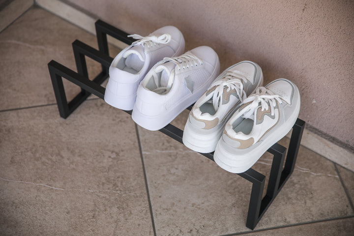 Compact-and-lightweight-metal-shoe-stand-for-easy-organization