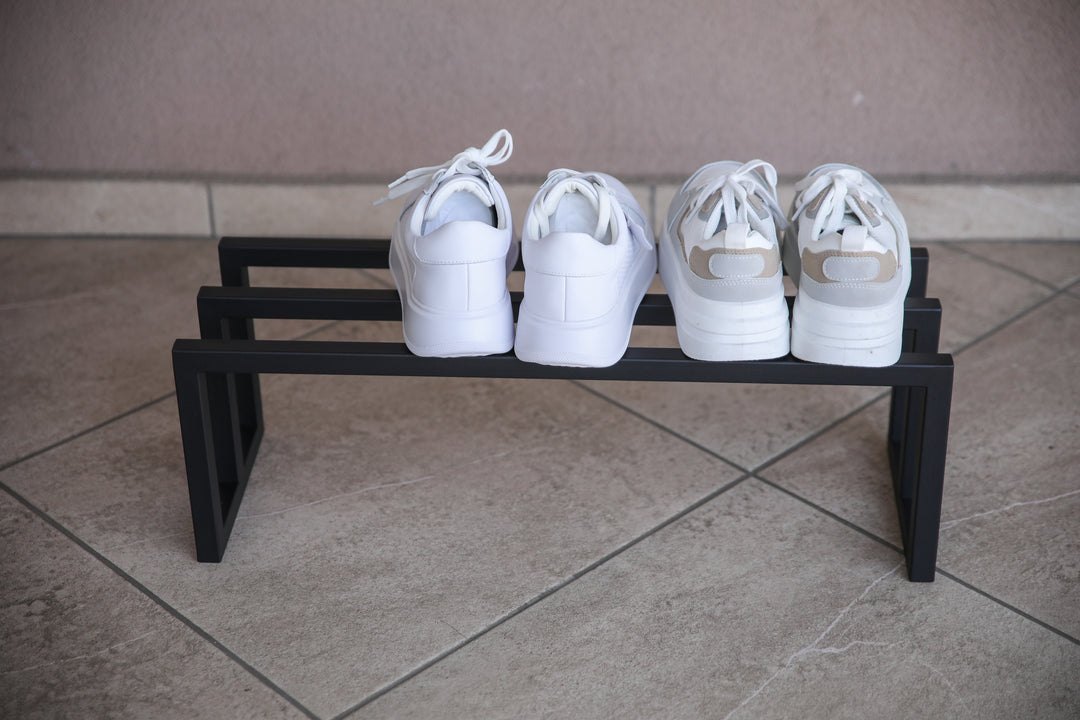 Compact-and-lightweight-metal-shoe-stand-for-easy-organization