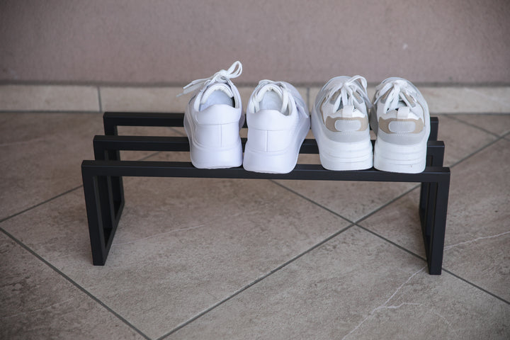 Compact-and-lightweight-metal-shoe-stand-for-easy-organization