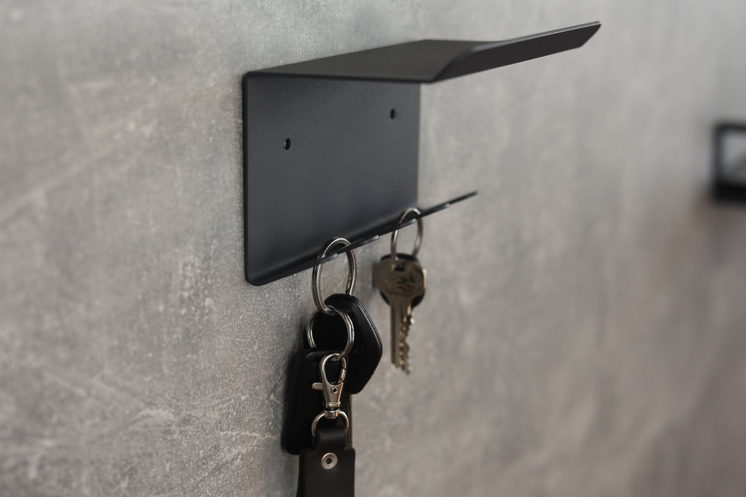 Handmade-Metal-KeyHolder-Minimalist-Wall-Mounted-Organizer-for-Entryway