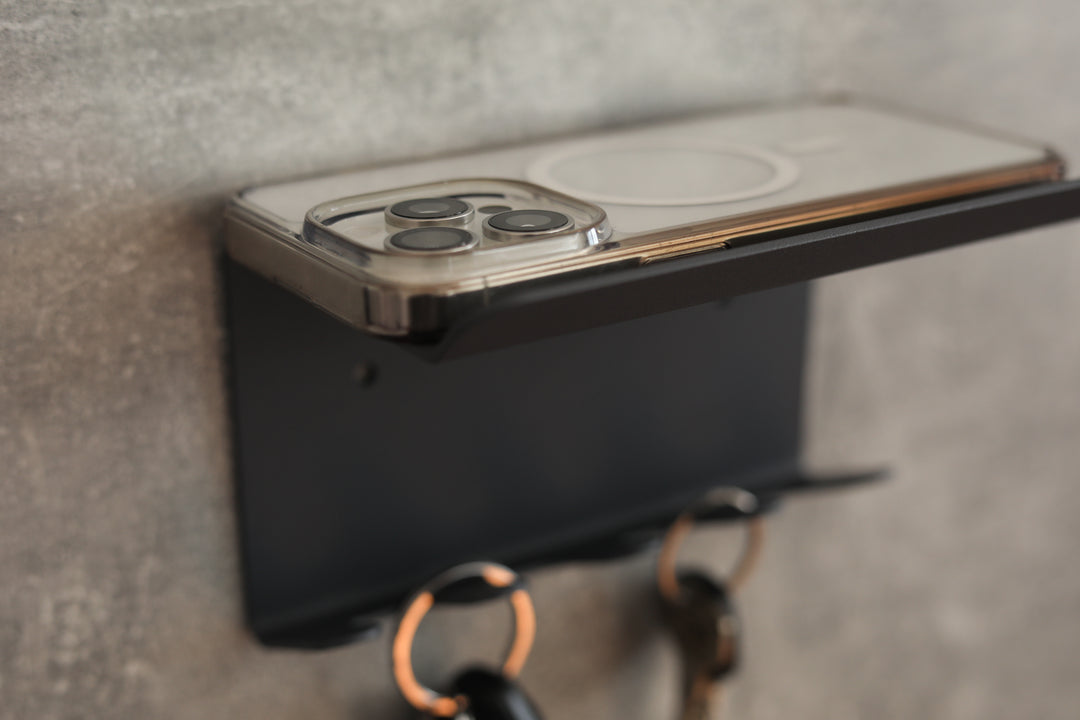 Handmade-Metal-KeyHolder-Minimalist-Wall-Mounted-Organizer-for-Entryway