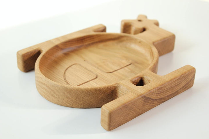 Minimalist-wooden-baby-plate-for-your-baby