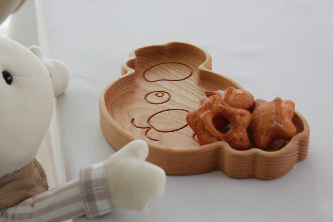 Cute Wooden Baby Dish – Safe and Eco-Conscious