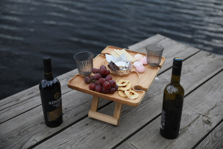 Wine Table Original – Wooden Portable Stand