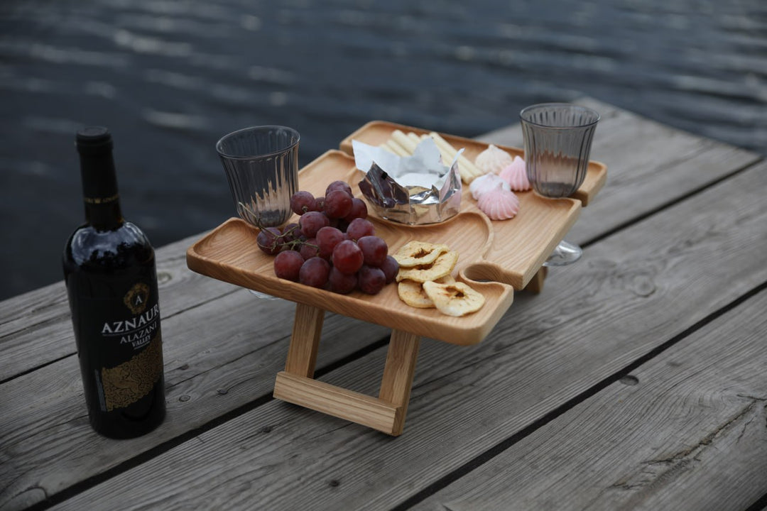 Wine Table Original – Wooden Portable Stand