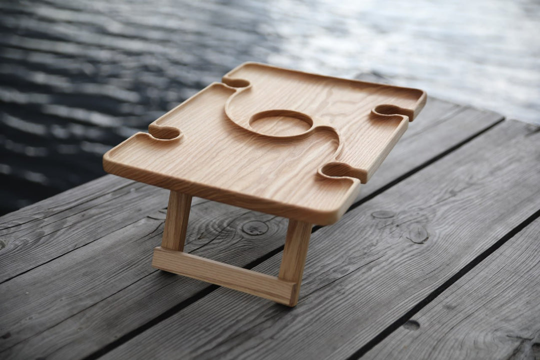 Wine Table Original – Wooden Portable Stand