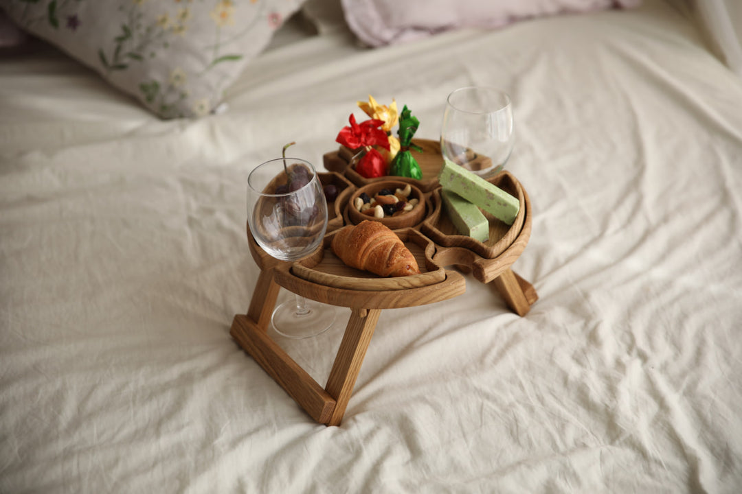 Compact-wine-picnic-table-with-foldable-legs