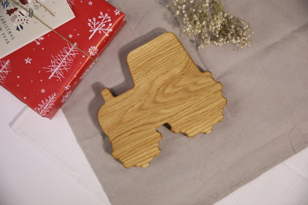 Durable-wooden-tableware-perfect-for-little-hands