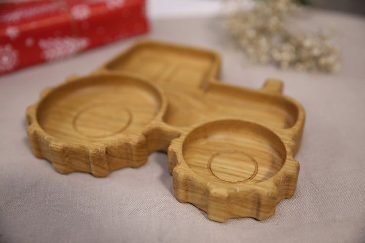 Durable-wooden-tableware-perfect-for-little-hands
