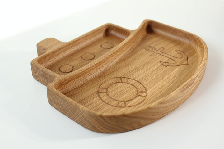 Safe-and-sustainable-wooden-plate-for-children