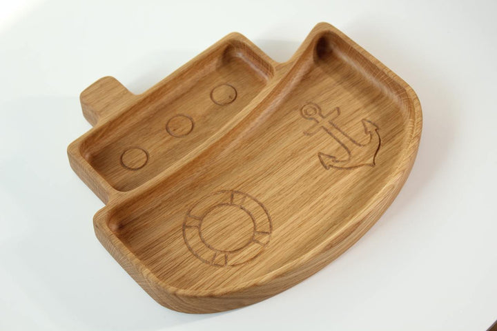 Safe-and-sustainable-wooden-plate-for-children