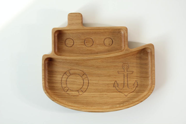 Safe-and-sustainable-wooden-plate-for-children