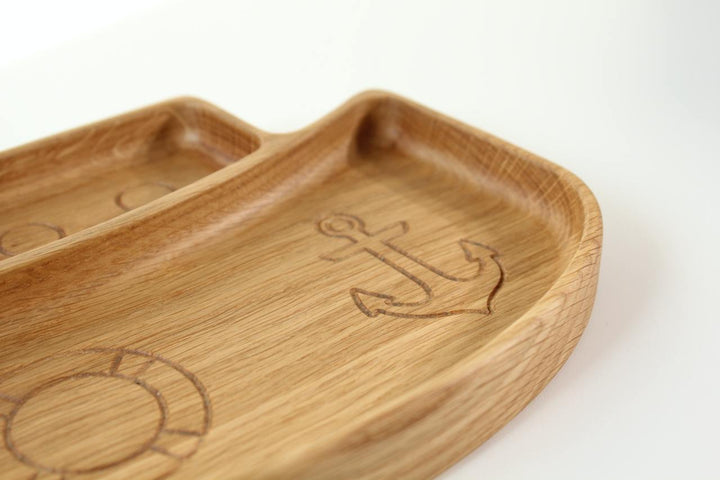 Safe-and-sustainable-wooden-plate-for-children