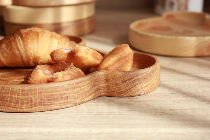 Wooden-toddler-plate-natural-and-comfortable