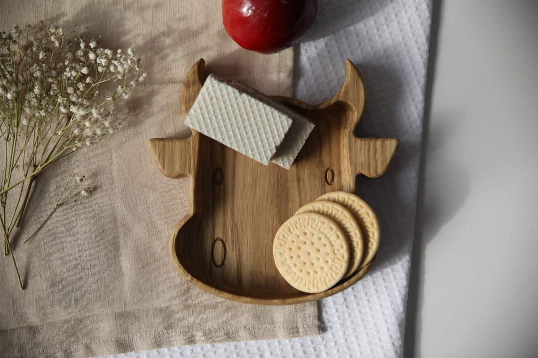 Natural-wooden-baby-plate-stylish-and-practical