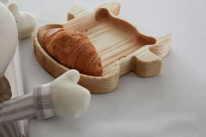 Natural-wooden-baby-plate-stylish-and-practical