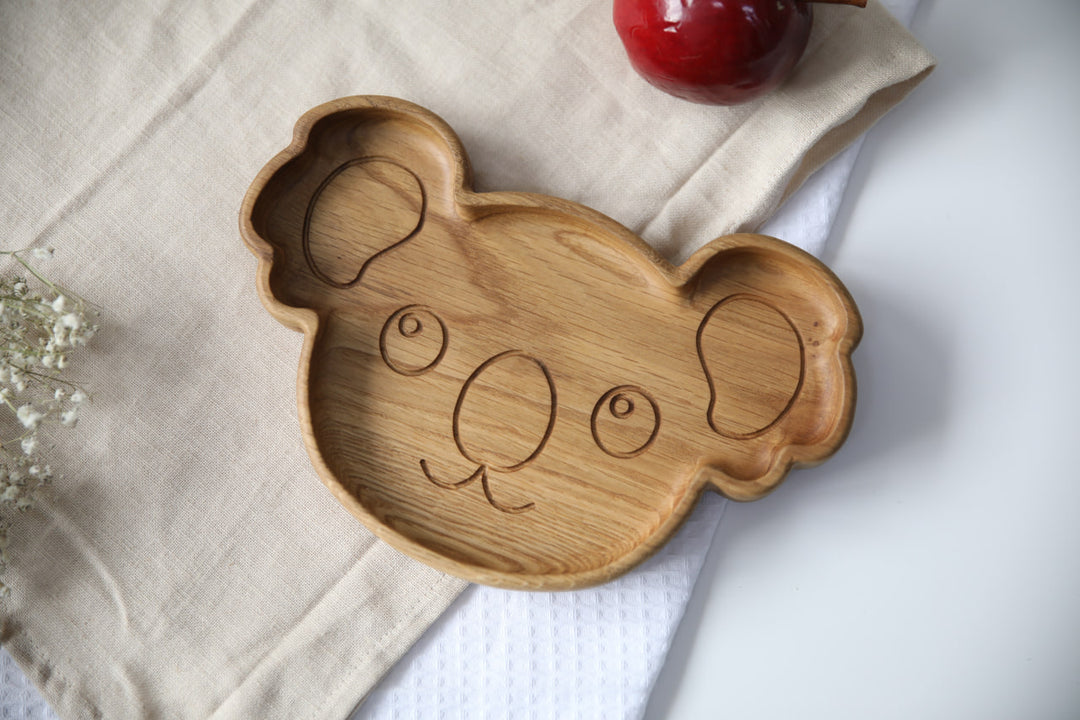 Wooden-toddler-plate-natural-and-comfortable