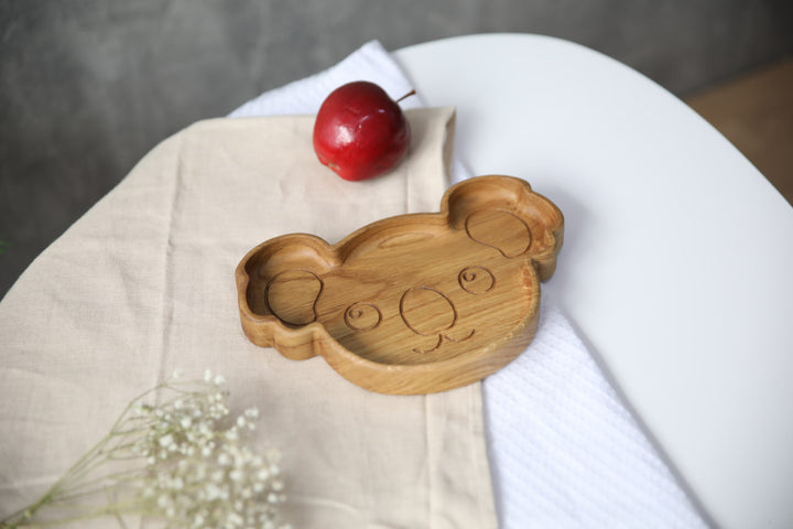 Wooden-toddler-plate-natural-and-comfortable