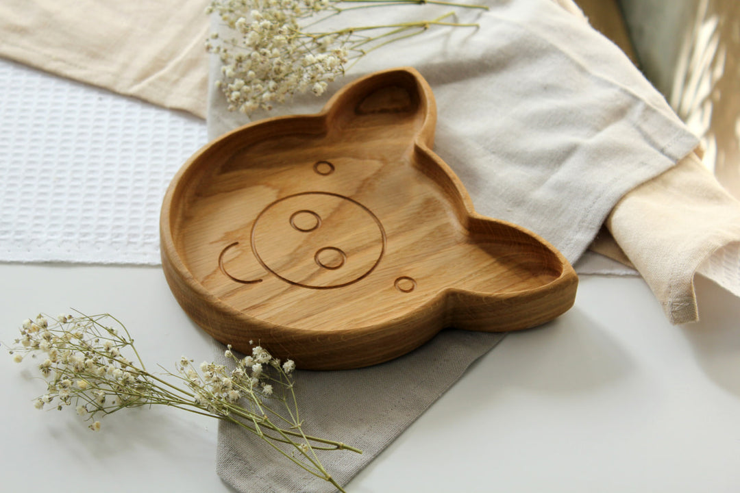 Wooden-toddler-plate-natural-and-comfortable