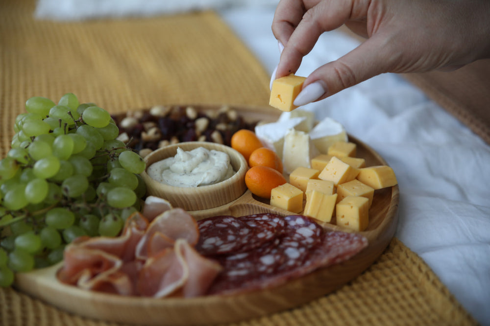 Round-wooden-serving-tray-with-compartments-handmade-platter-for-snacks-appetizers-and-charcuterie