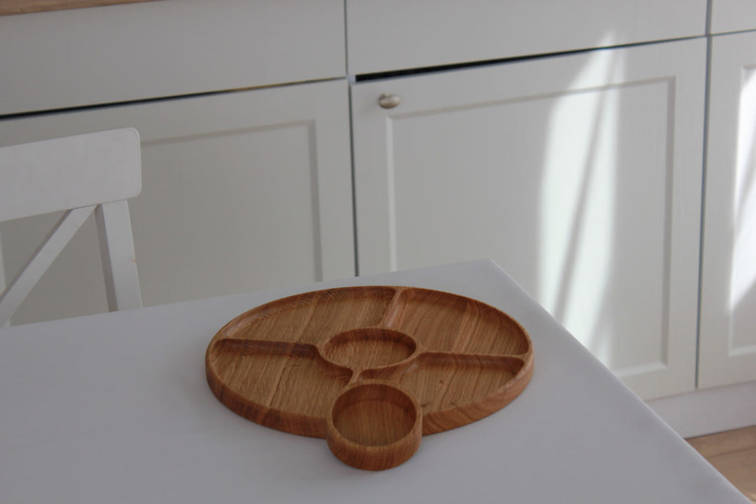 Round-wooden-serving-tray-with-compartments-handmade-platter-for-snacks-appetizers-and-charcuterie