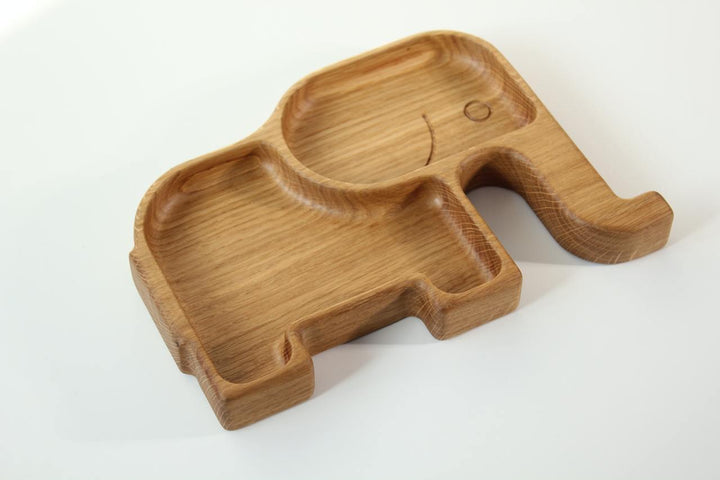 Wooden-baby-plate-shaped-like-an-elephant