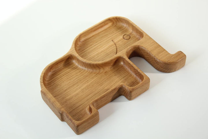 Wooden-baby-plate-shaped-like-an-elephant
