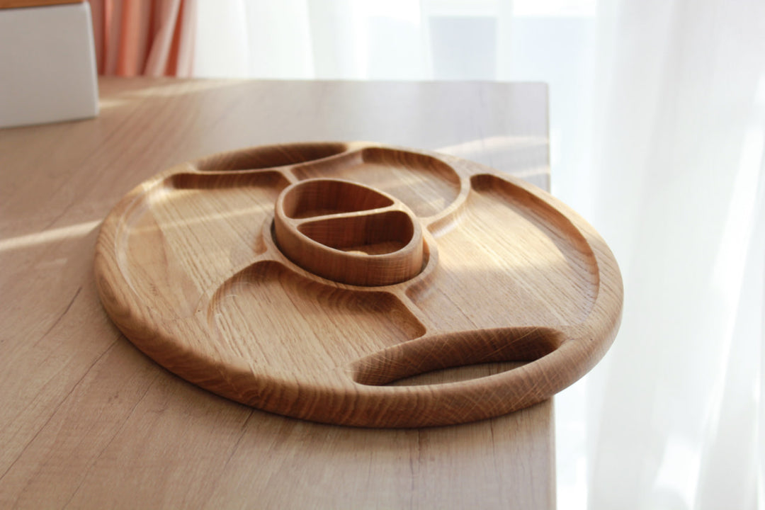 Natural-wood-serving-board-with-handles-eco-friendly-tray-for-food-presentation-and-party-serving