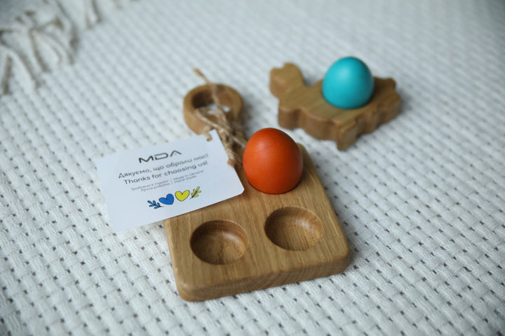 Wooden-Easter-egg-holder-perfect-for-displaying-and-decorating-eggs