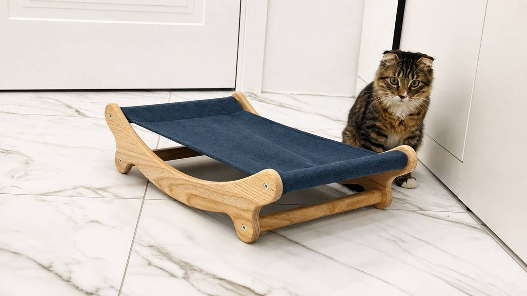 Space-saving-wall-mounted-cat-bed-for-small-spaces