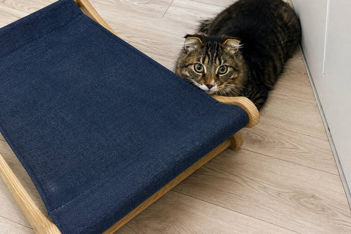 Space-saving-wall-mounted-cat-bed-for-small-spaces