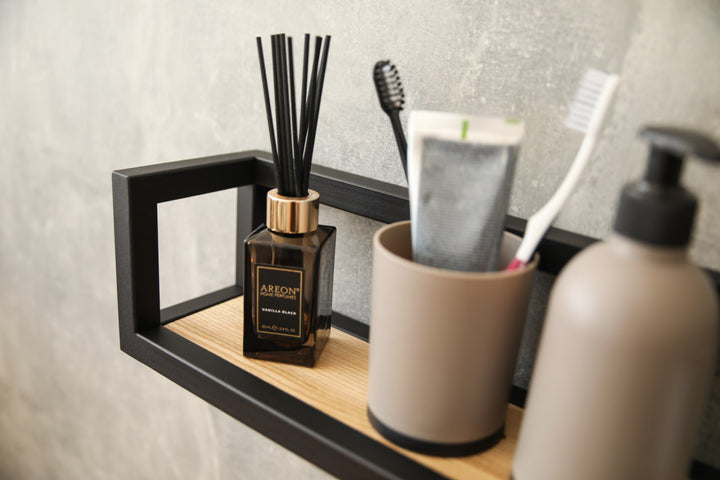 Rustic-Bathroom-Storage-perfect-for-a-cozy-organized-space