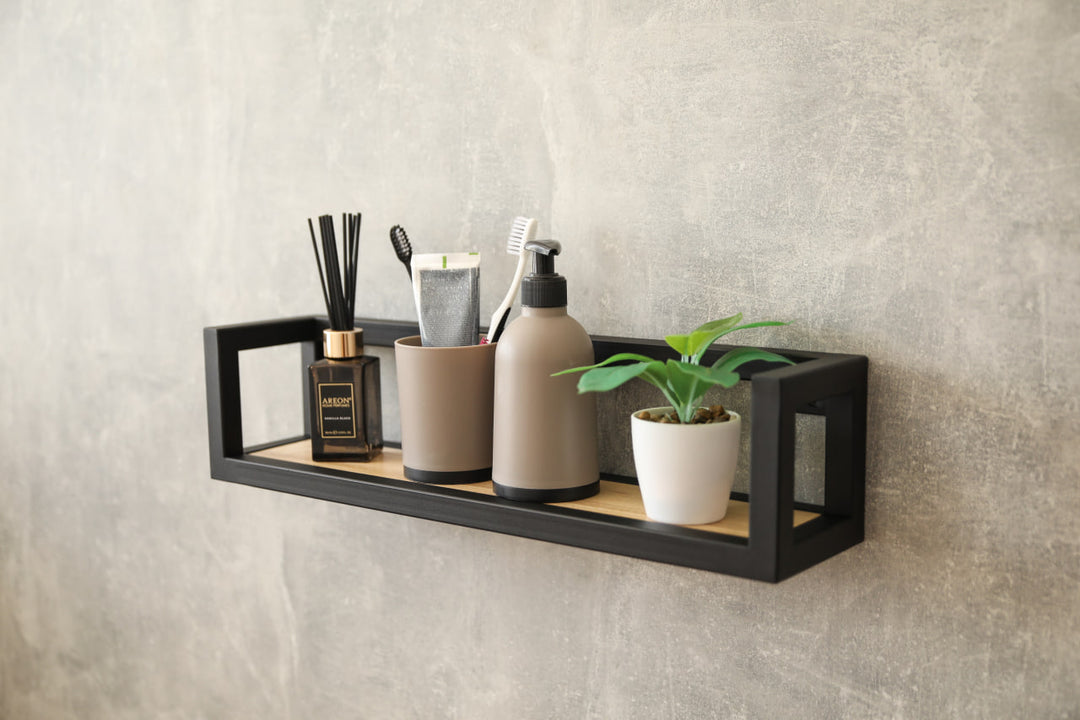 Rustic-Bathroom-Storage-perfect-for-a-cozy-organized-space