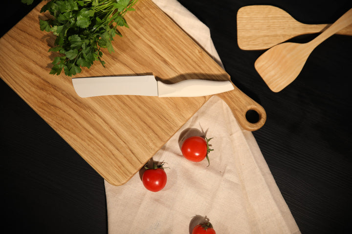 Large-ash-oak-cutting-board-professional-grade-kitchen-tool