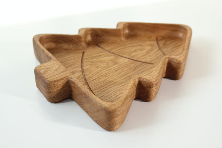 Durable-wooden-plate-perfect-for-little-hands