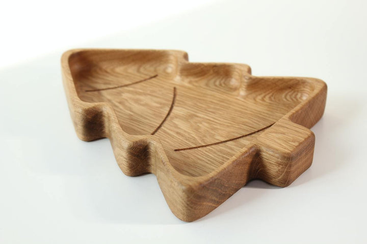 Durable-wooden-plate-perfect-for-little-hands