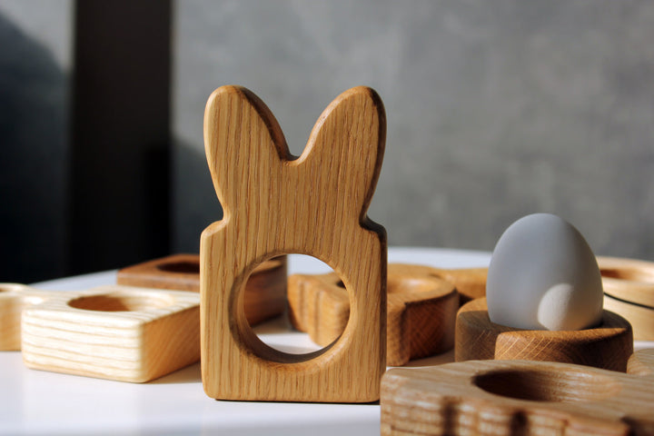 Wooden stand for krashanka Ears
