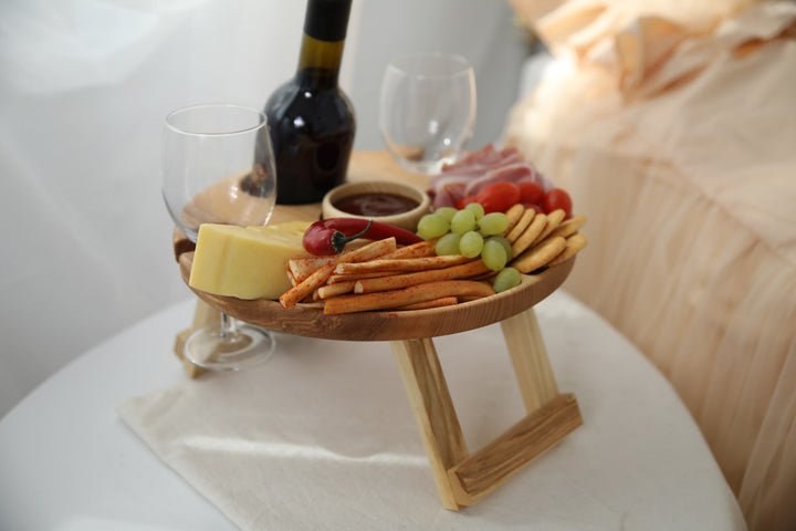 Foldable-wooden-table-for-wine-lovers