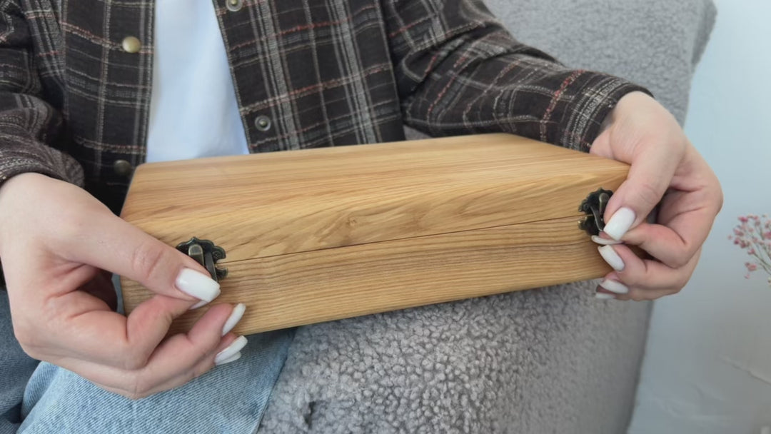 Luxury Wooden Watch Box – Elegant Engraved Gift