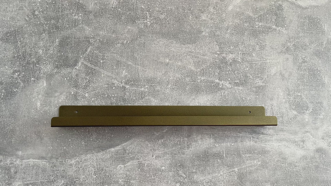 Metal Decorative Shelf – Elegant Display for Photos & Books