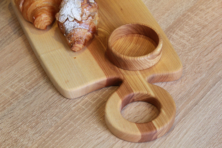 Luxury-wooden-serving-tray-stylish-and-functional