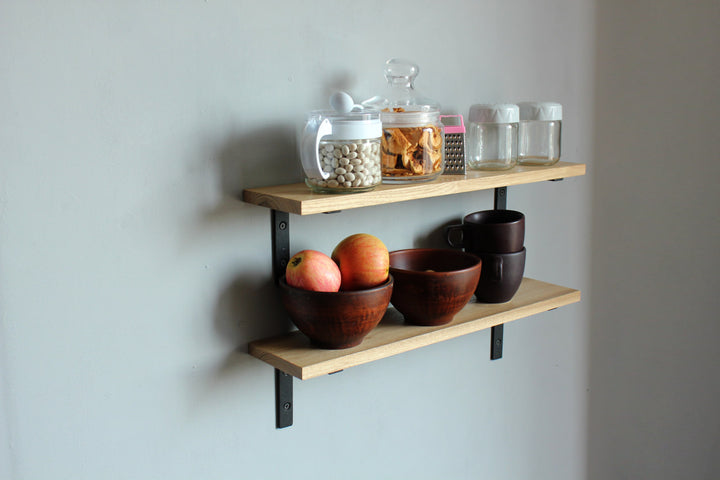 Minimalist-Kitchen-Shelf-Wall-mounted-great-for-organizing-kitchen-essentials