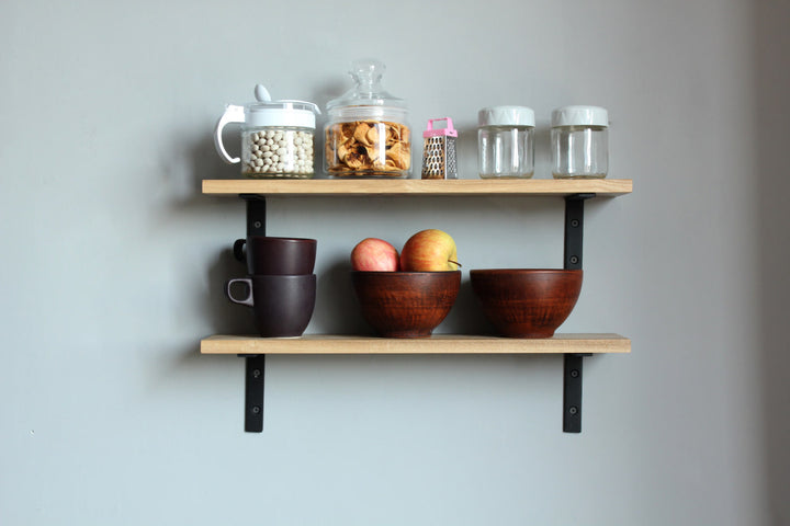 Minimalist-Kitchen-Shelf-Wall-mounted-great-for-organizing-kitchen-essentials